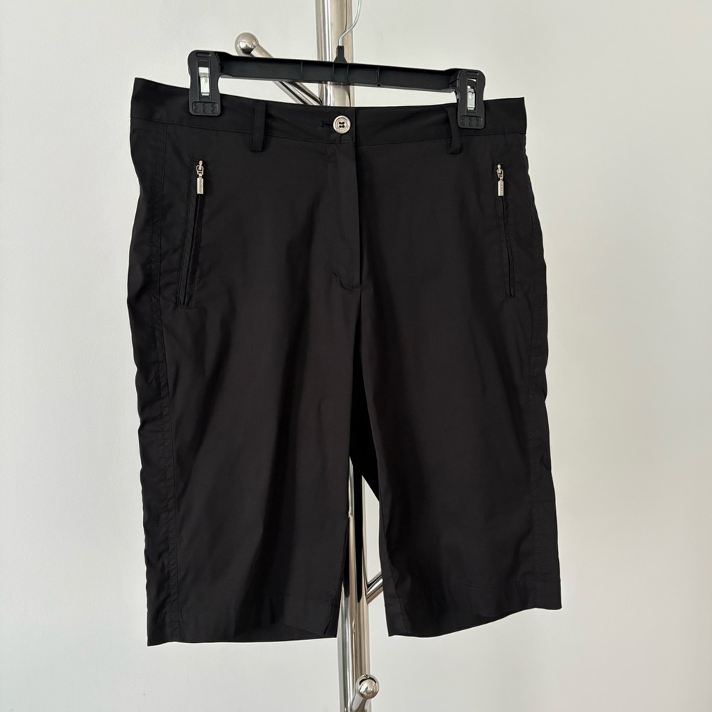 Bugatchi Women's Black Shorts